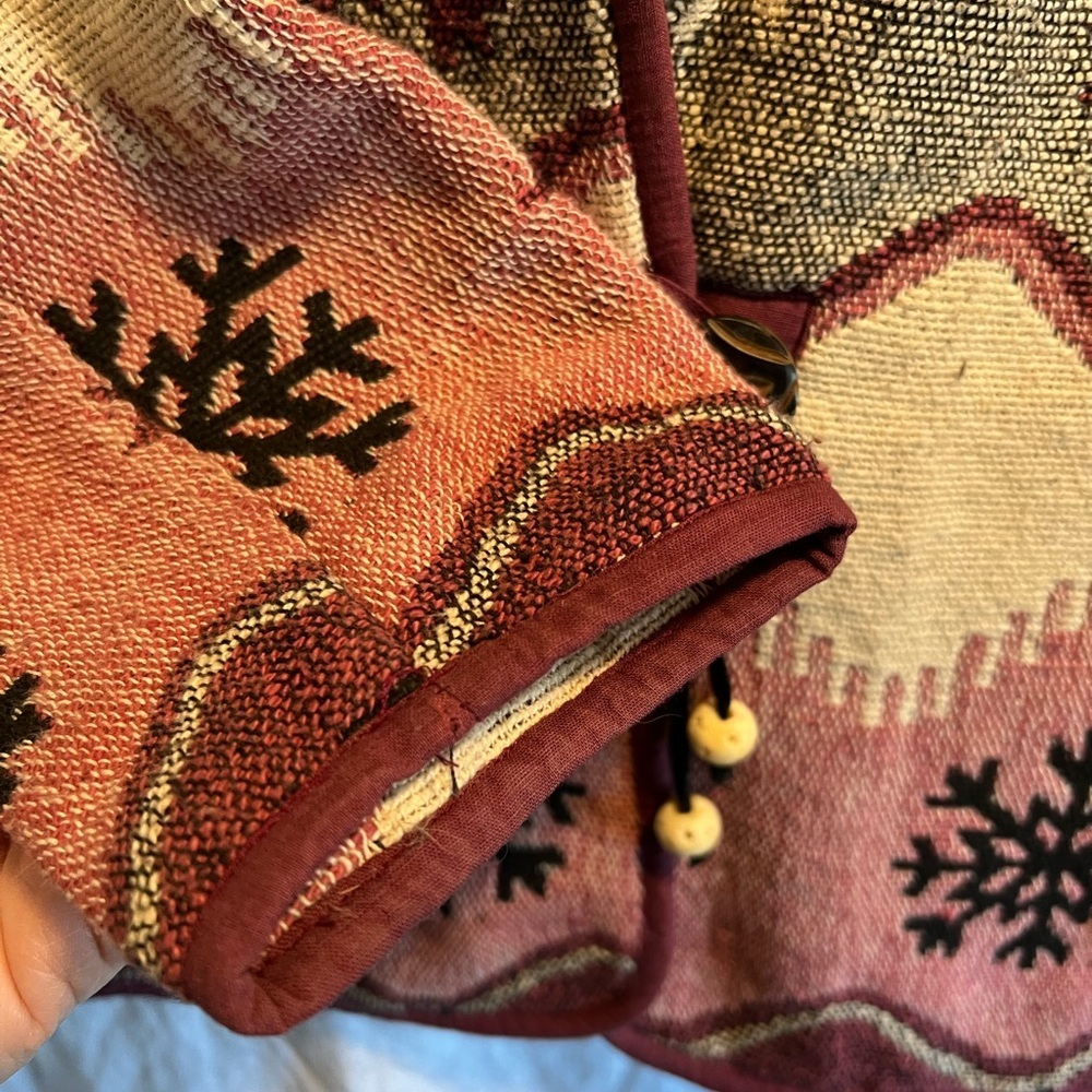 Vintage Flashback Tapestry Blazer Coat with snowflakes. Size M. Like new. - Picture 4 of 9